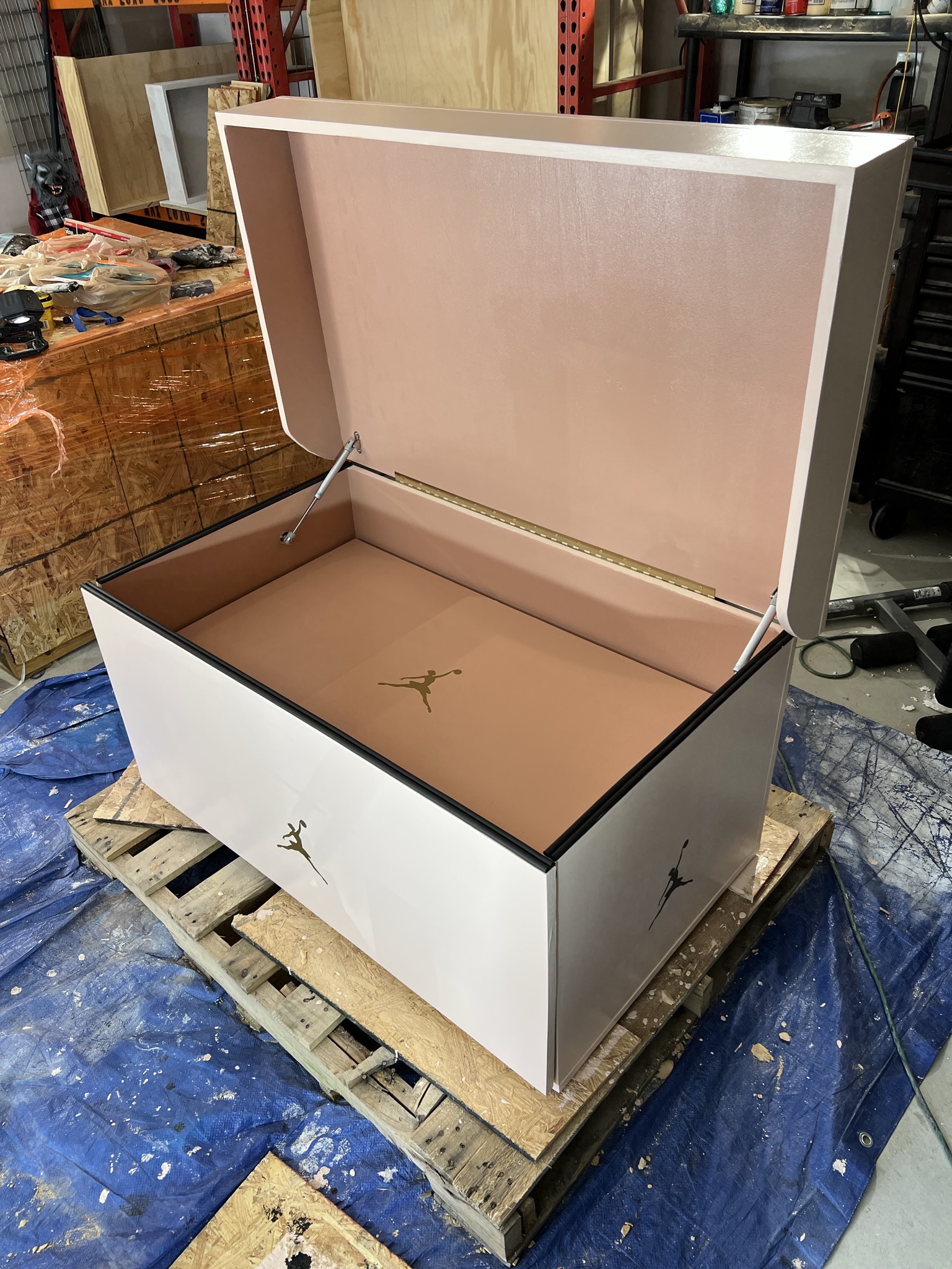 The Grace & Grit Sneakerhead Shoebox - Image 11