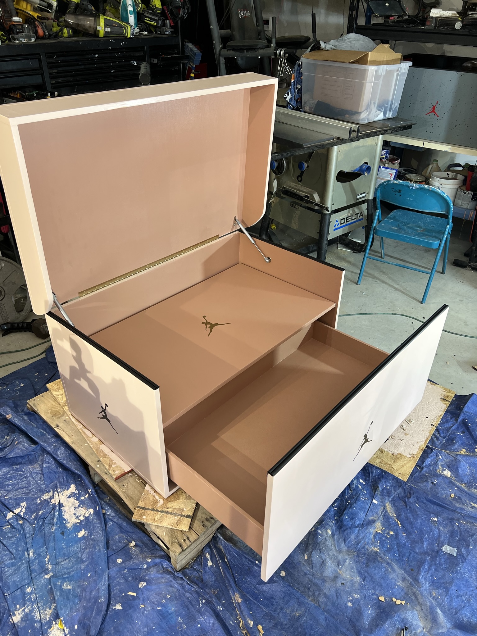 The Grace & Grit Sneakerhead Shoebox - Image 10