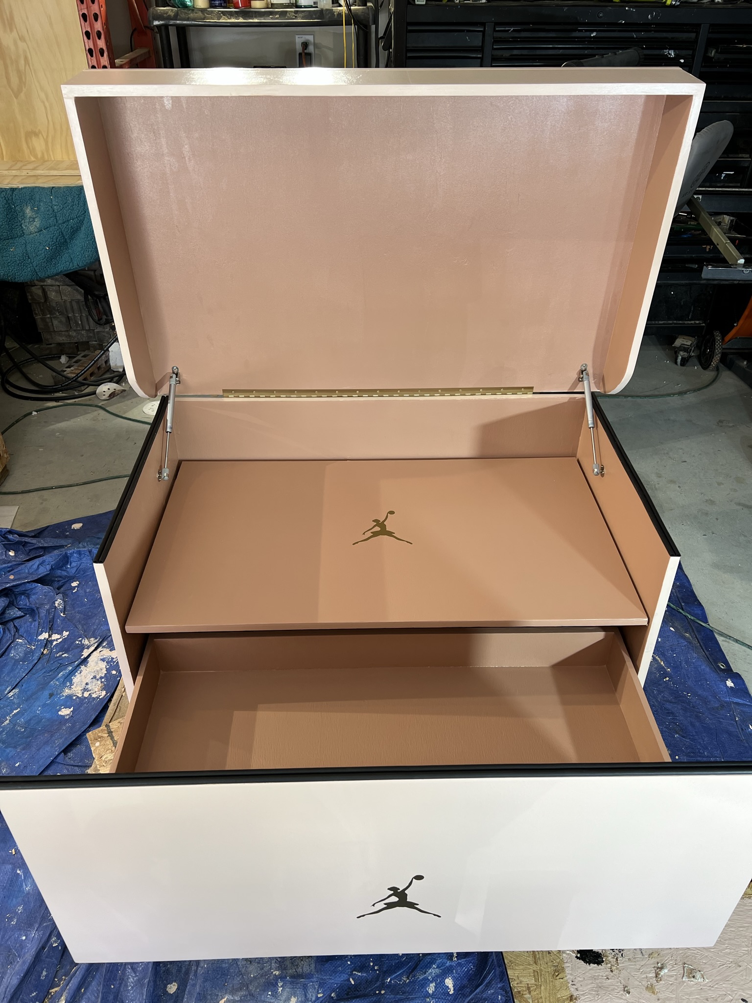 The Grace & Grit Sneakerhead Shoebox - Image 9