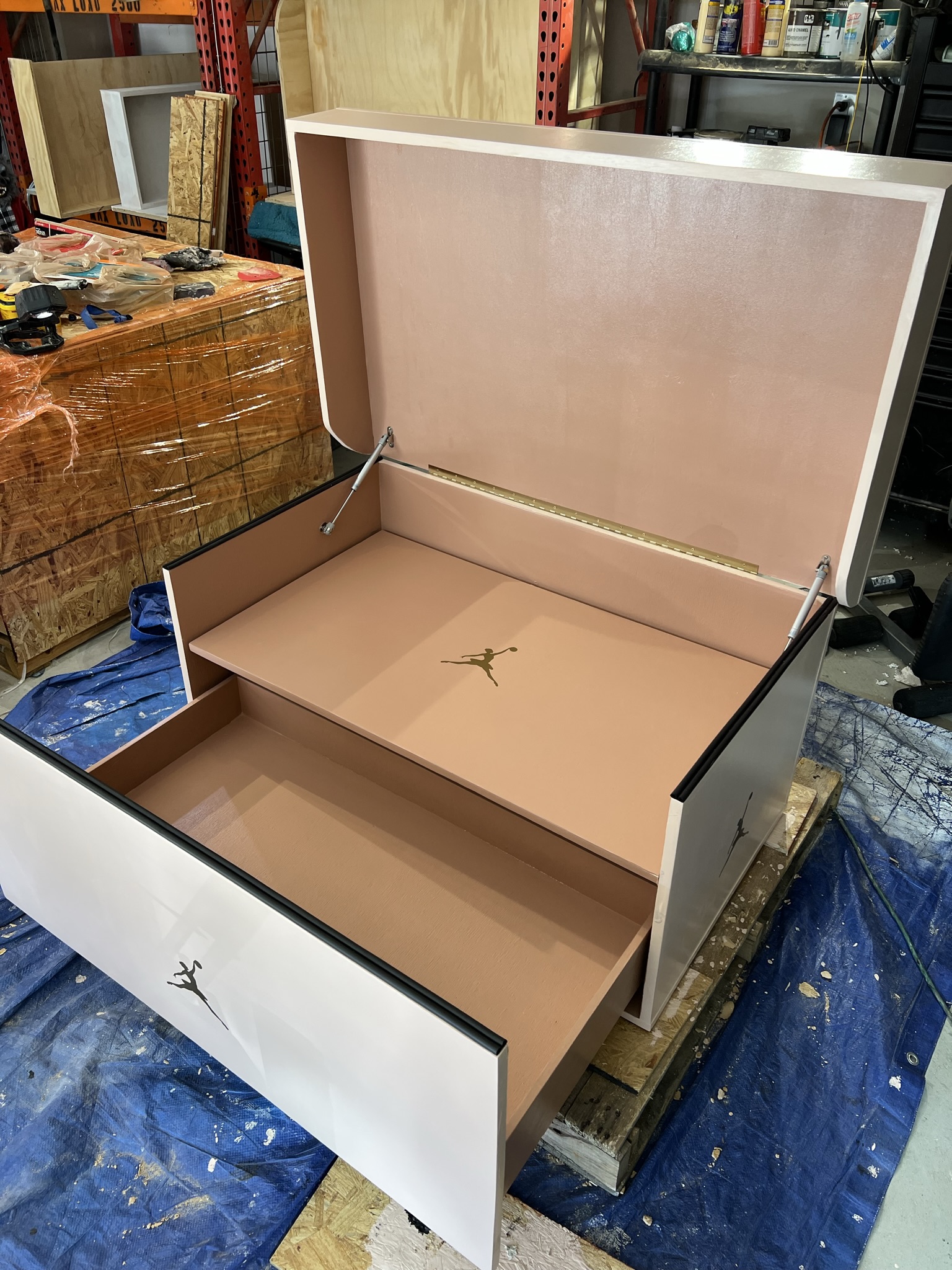 The Grace & Grit Sneakerhead Shoebox - Image 8