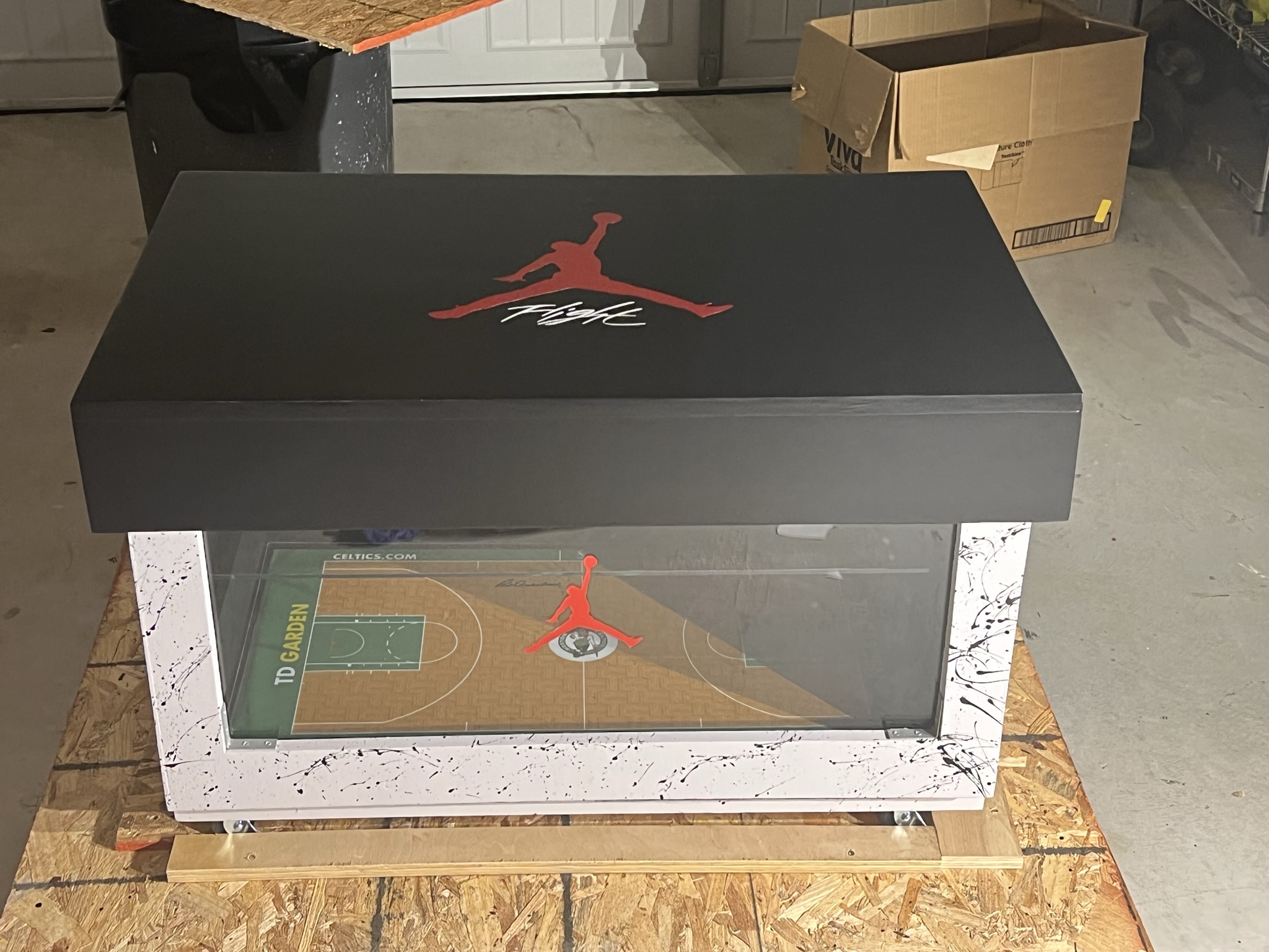 The Hardwood Heritage Sneakerhead Shoebox - Image 15