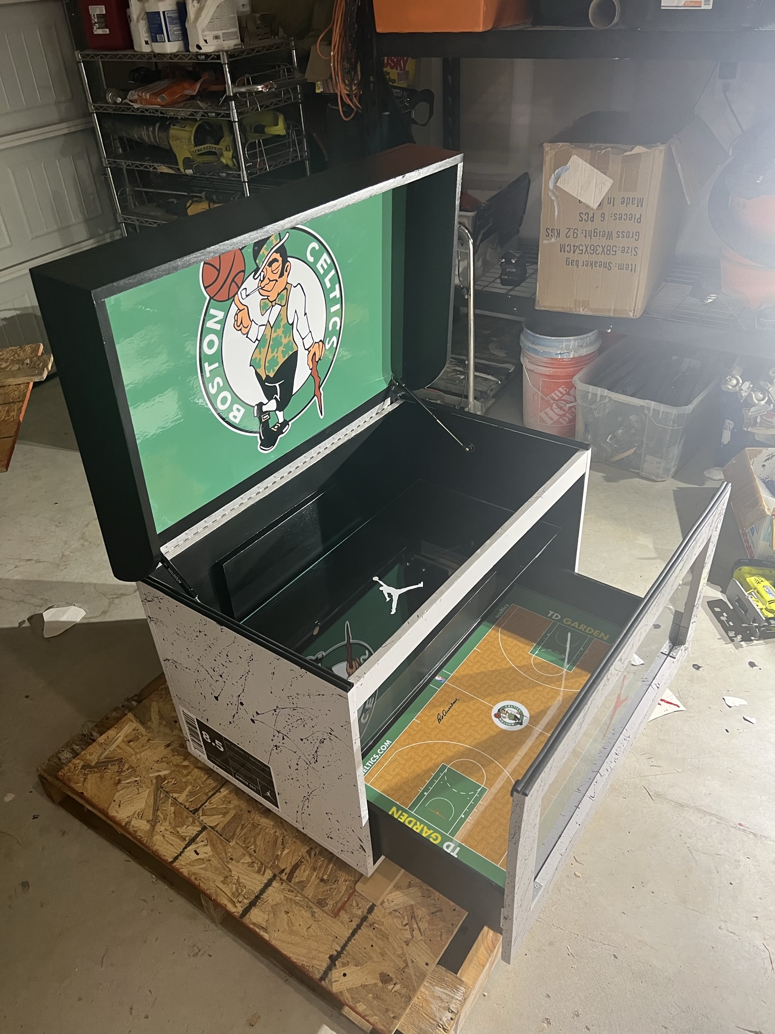 The Hardwood Heritage Sneakerhead Shoebox - Image 10