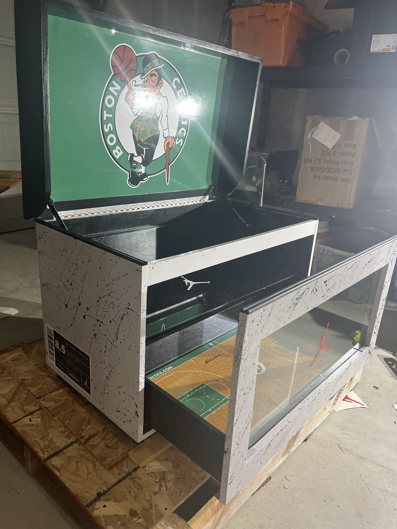 The Hardwood Heritage Sneakerhead Shoebox - Image 8